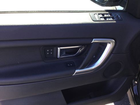 Used 2018 Land Rover Discovery Sport HSE image 20