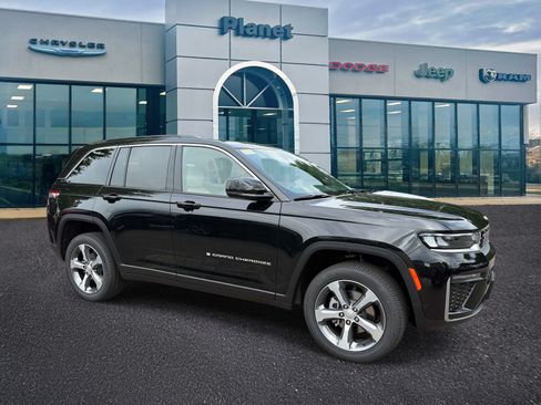 New 2026 Jeep Grand Cherokee Limited AWD/4WD image 1