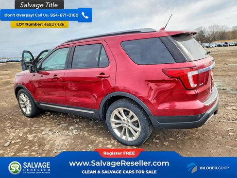 Used 2018 Ford Explorer XLT w/ Equipment Group 202A image 3
