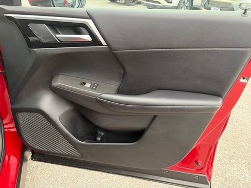 Used 2024 Mitsubishi Outlander SE AWD/4WD image 37