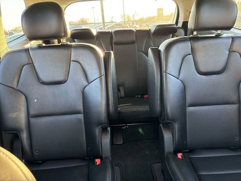 Used 2023 Kia Telluride S image 22