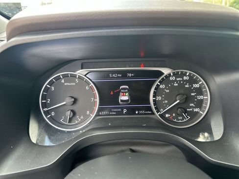 Used 2023 Nissan Rogue SV image 26