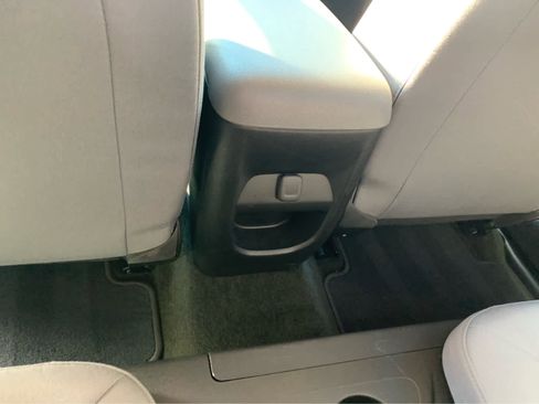 Used 2017 GMC Canyon W/T image 21