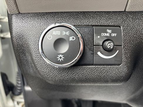 Used 2012 Chevrolet Traverse LTZ image 14