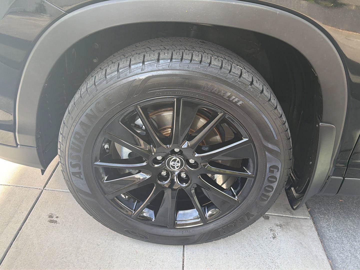 Used 2019 Toyota Highlander SE AWD/4WD image 9
