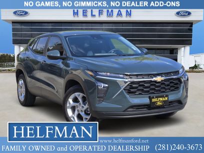 Used 2025 Chevrolet Trax LS w/ LS Convenience Package