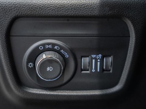 Certified 2023 Jeep Grand Cherokee Overland image 53