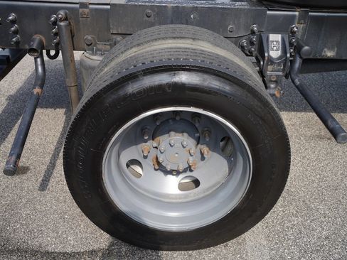 Used 2019 Ford F650 2WD Crew Cab Super Duty image 33