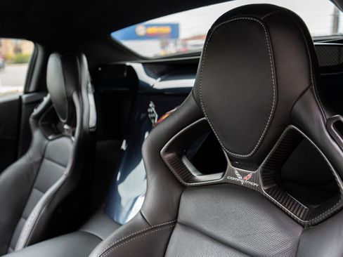 Used 2016 Chevrolet Corvette Z06 w/ 3LZ Preferred Equipment Group image 34