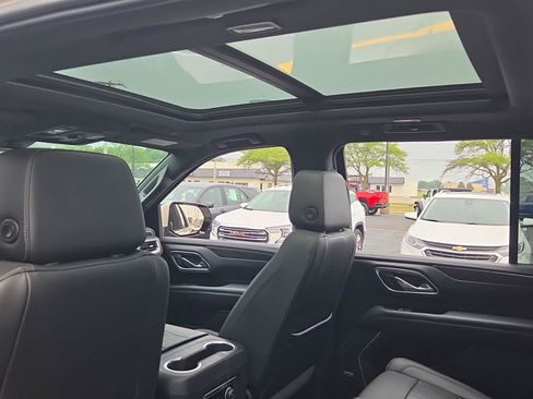 Used 2021 Chevrolet Tahoe LT w/ LT Signature Package AWD/4WD image 23