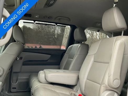 Used 2015 Honda Odyssey Touring Elite image 5