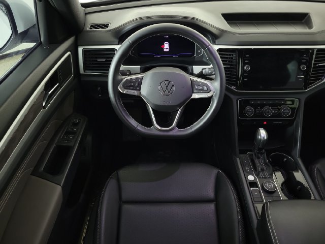 Used 2023 Volkswagen Atlas Cross Sport SE AWD/4WD image 12
