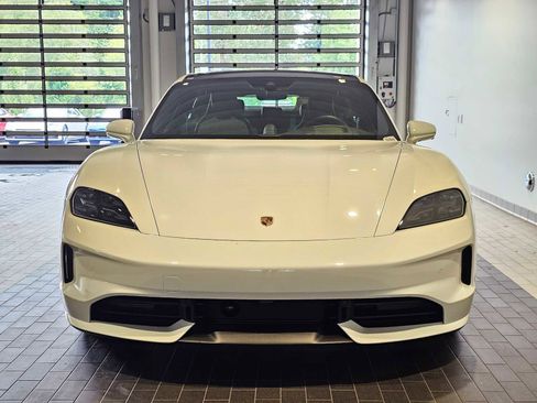 New 2025 Porsche Taycan 4S image 10