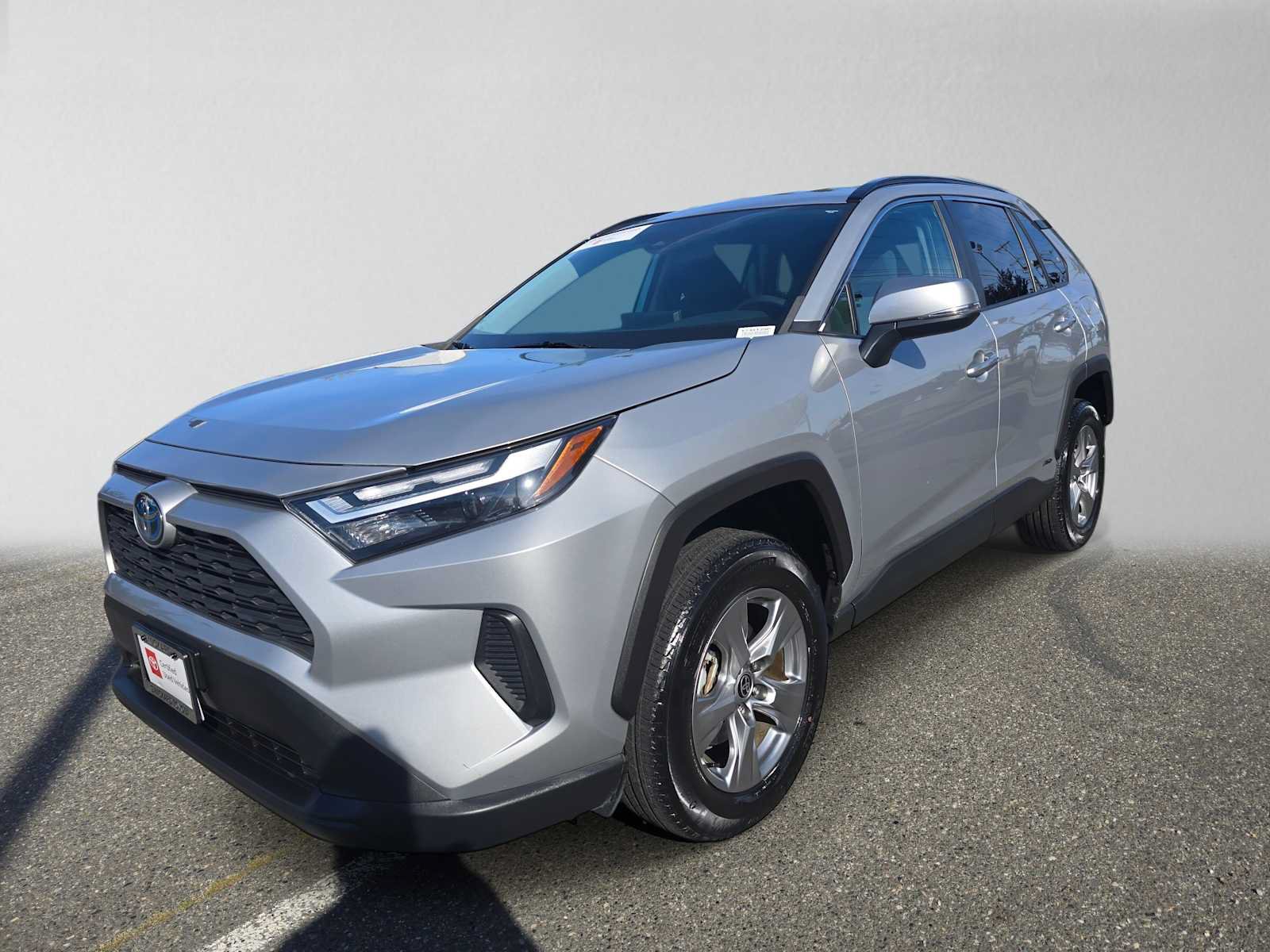 Certified 2022 Toyota RAV4 XLE AWD/4WD image 7