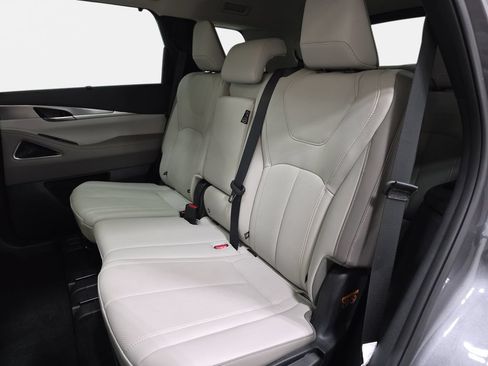 Certified 2026 INFINITI QX60 Luxe w/ Cargo Package AWD/4WD image 11