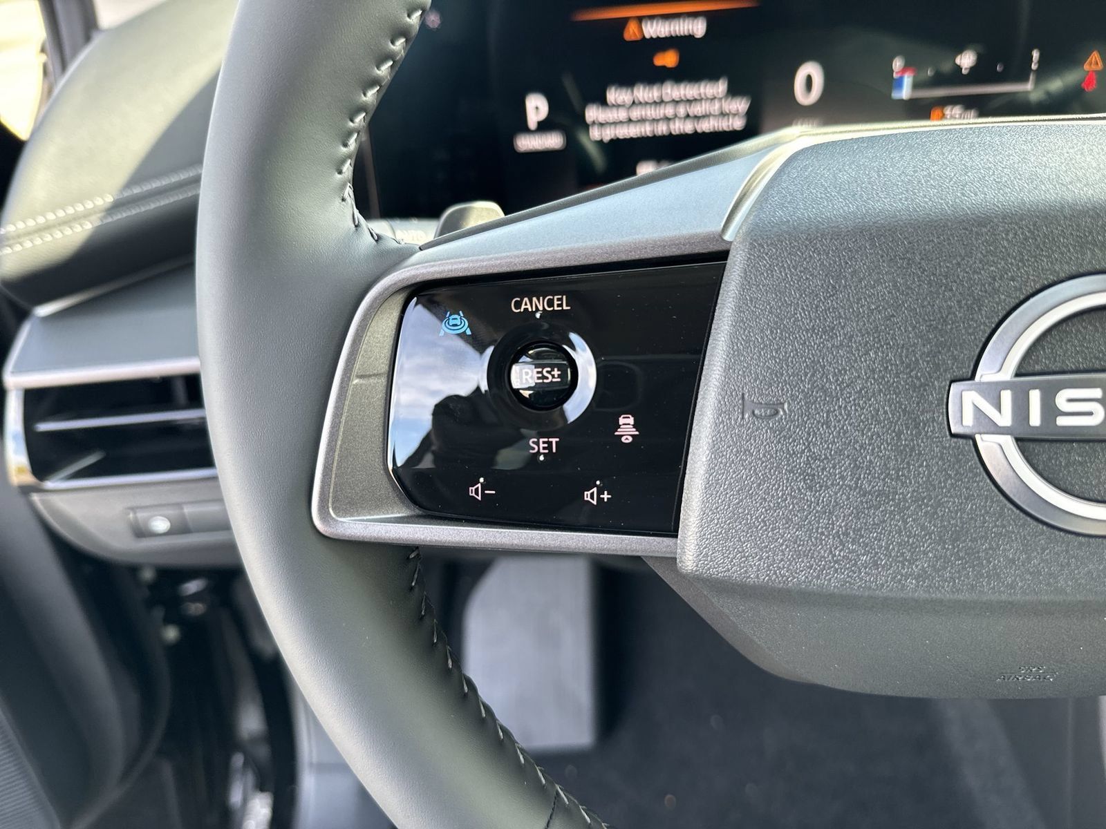 Certified 2026 Nissan Murano SV AWD/4WD image 13