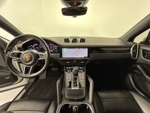 Used 2019 Porsche Cayenne AWD/4WD image 13