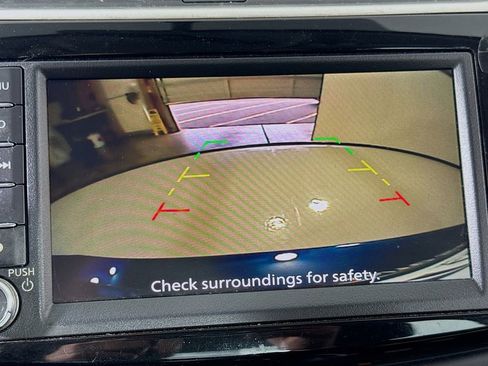 Used 2019 Nissan Sentra SR FWD image 17