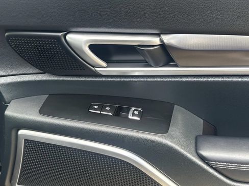 Used 2025 Kia Telluride S AWD/4WD image 19