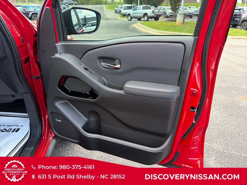 Certified 2022 Nissan Frontier PRO-4X w/ Pro-4X Premium Package AWD/4WD image 38