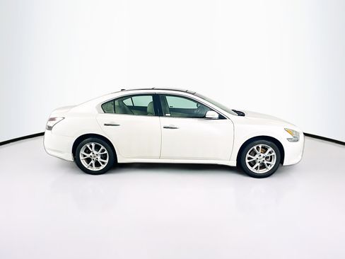 Used 2014 Nissan Maxima 3.5 SV w/ Premium Package FWD image 10