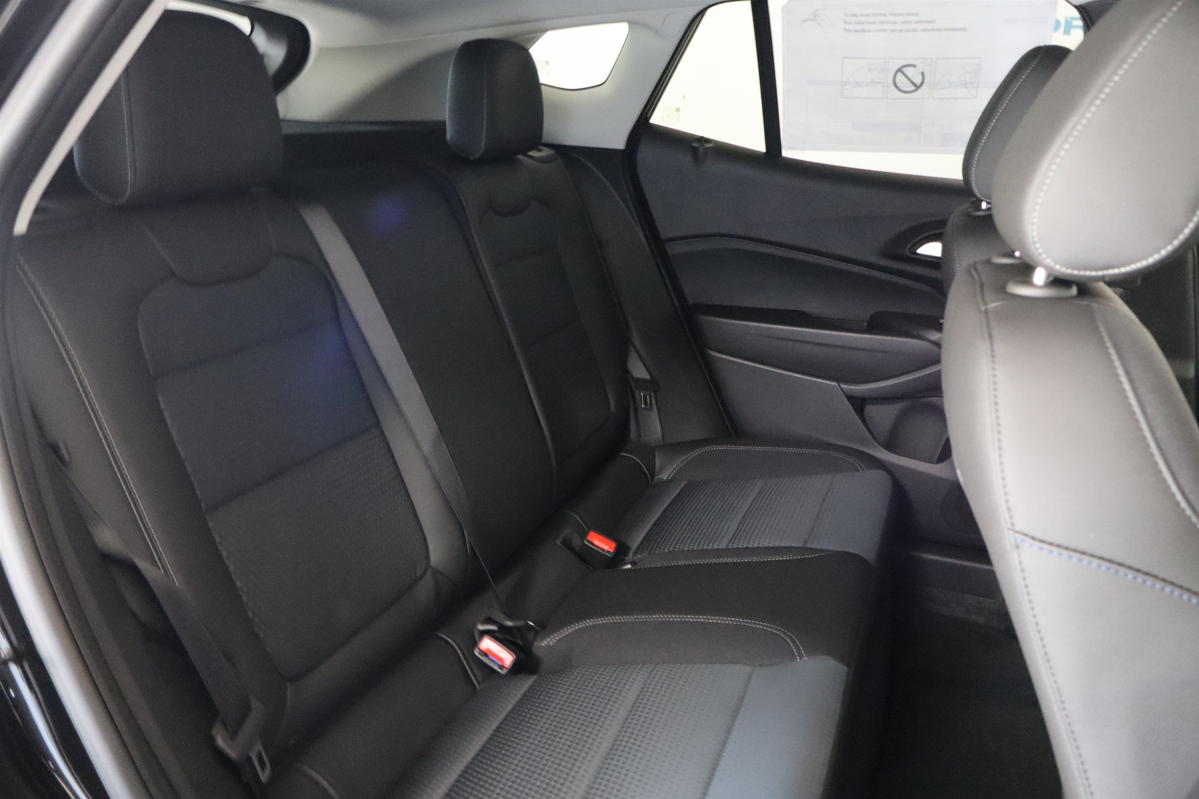New 2026 Chevrolet Trax LT w/ LT Convenience Package FWD image 22