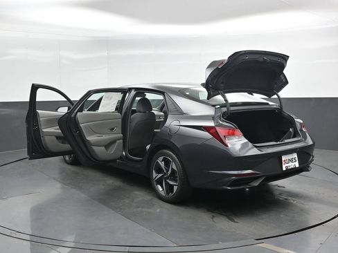 Used 2023 Hyundai Elantra SEL w/ Convenience Package FWD image 48