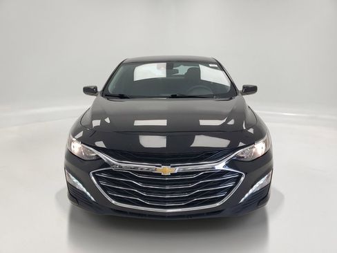 Used 2023 Chevrolet Malibu LT w/ Driver Confidence Package FWD image 2
