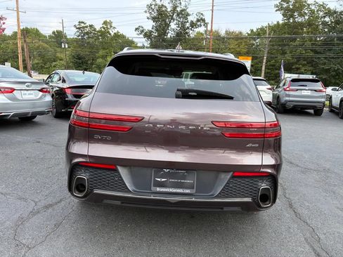 Used 2022 Genesis GV70 2.5T w/ Advanced Package AWD/4WD image 6