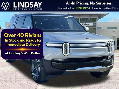Used 2025 Rivian R1S Adventure AWD/4WD image 1