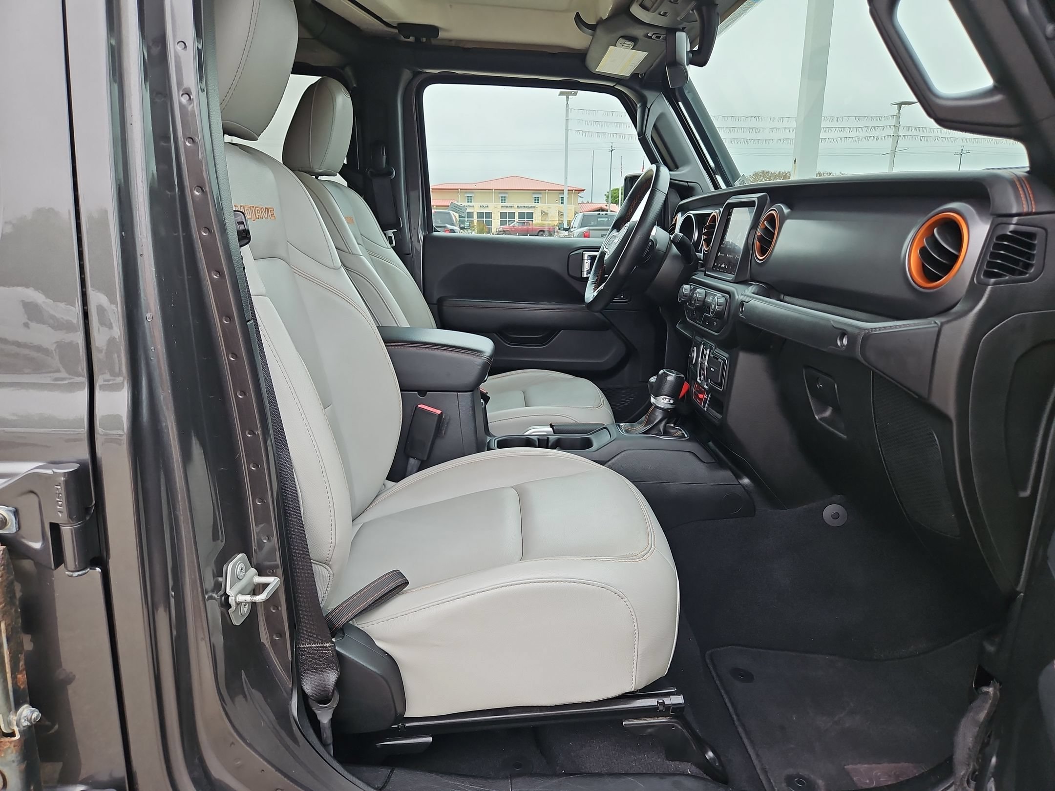 Used 2021 Jeep Gladiator Mojave AWD/4WD image 27