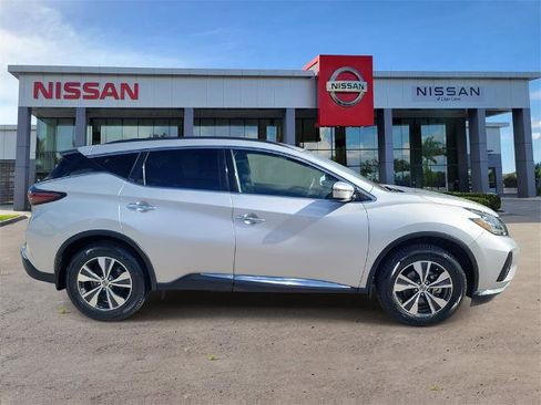 Certified 2022 Nissan Murano SV image 3