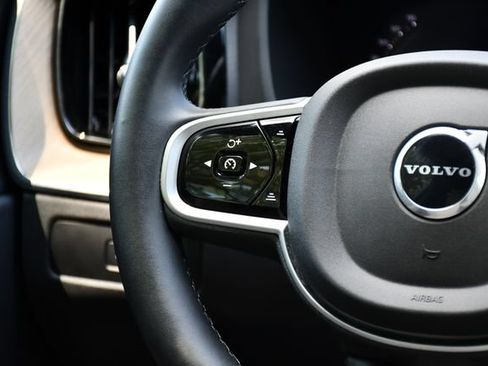 Used 2026 Volvo XC60 B5 Plus AWD/4WD image 20