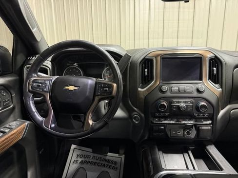 Used 2020 Chevrolet Silverado 1500 High Country w/ Technology Package AWD/4WD image 33