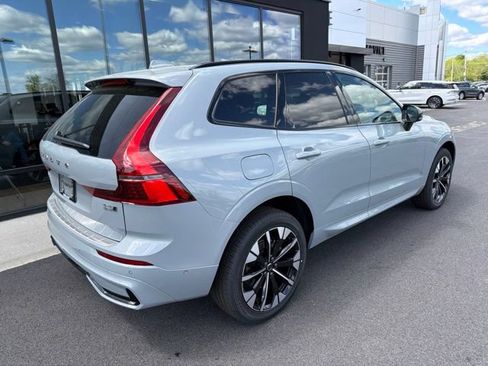 New 2026 Volvo XC60 B5 Plus w/ Climate Package AWD/4WD image 3