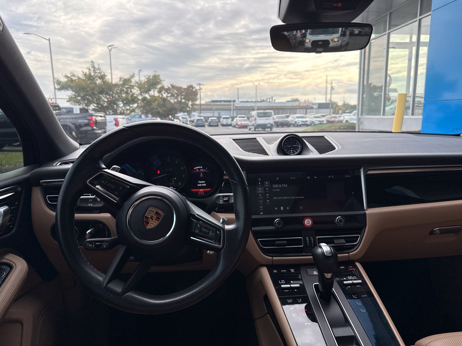 Used 2023 Porsche Macan Turbo AWD/4WD image 2