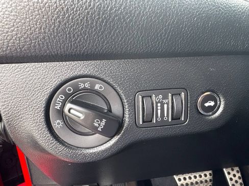 Used 2018 Dodge Challenger GT w/ Driver Convenience Group AWD/4WD image 31
