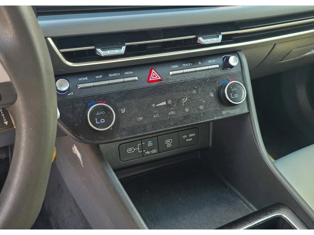 Used 2025 Hyundai Sonata SEL FWD image 9