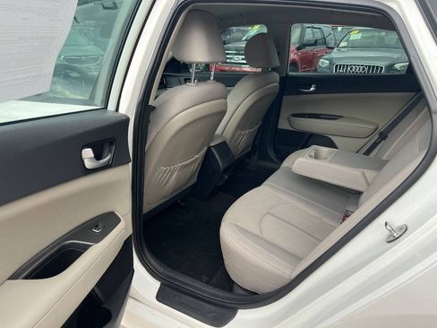 Used 2016 Kia Optima LX FWD image 9