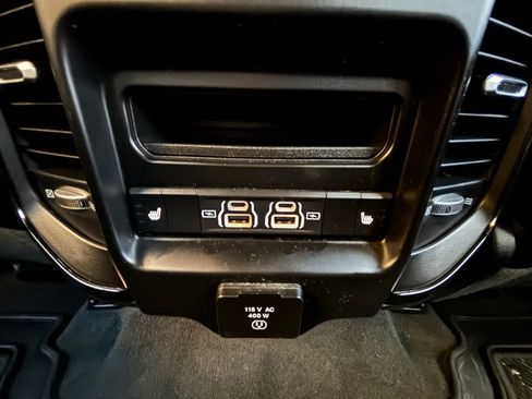 Used 2022 RAM 1500 Limited w/ Body-Colour Bumper Group image 22