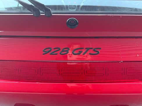 Used 1994 Porsche 928 GTS RWD image 9