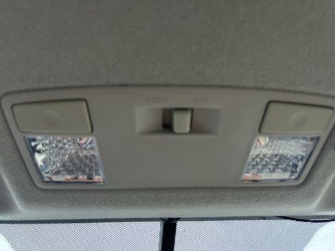 Used 2011 MAZDA CX-7 i SV FWD image 28