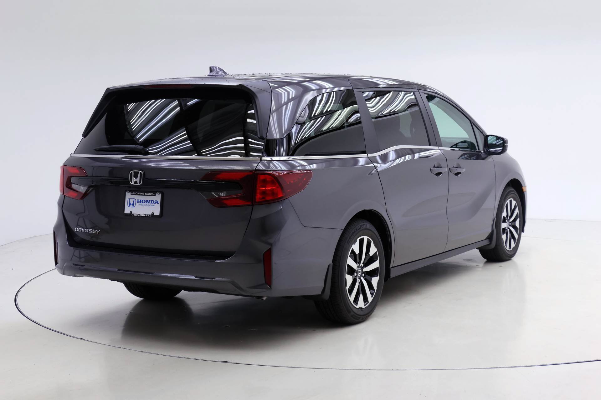 New 2027 Honda Odyssey EX-L image 2