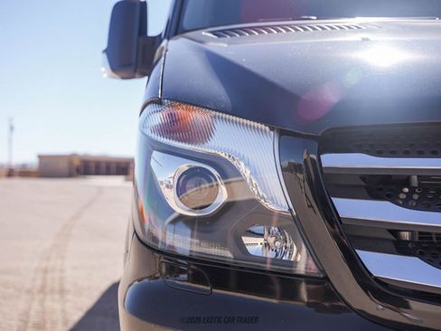 Used 2017 Mercedes-Benz Sprinter 3500 image 87