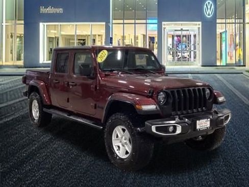 Used 2022 Jeep Gladiator Sport image 1