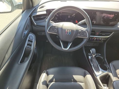 Used 2025 Buick Encore GX Avenir w/ Avenir Convenience Package AWD/4WD image 12