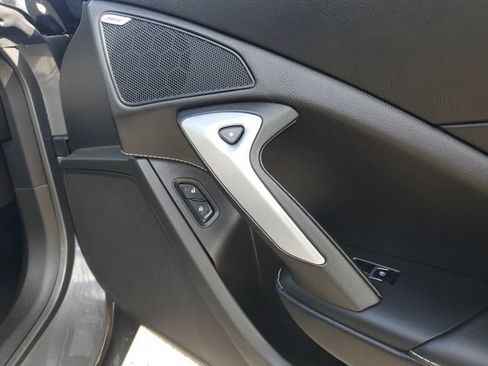 Used 2015 Chevrolet Corvette Z06 w/ 2LZ Preferred Equipment Group image 15