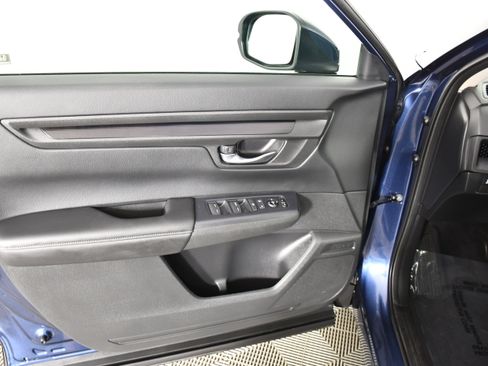 Certified 2025 Honda CR-V LX image 34