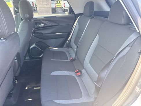 Used 2021 Chevrolet TrailBlazer LT w/ Convenience Package FWD image 24