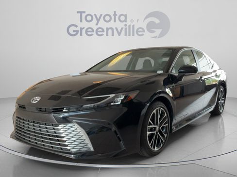 Certified 2025 Toyota Camry XLE FWD image 1